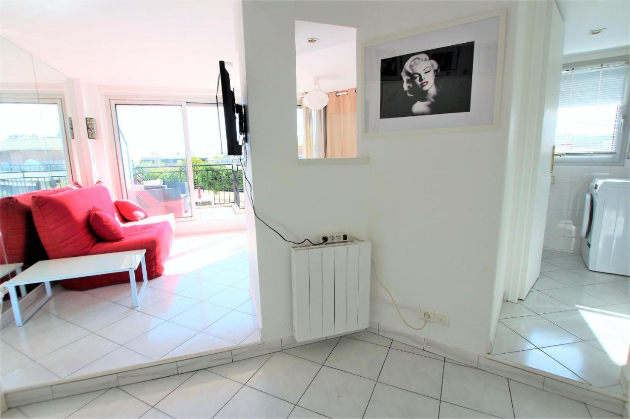 Nice Apartment Last Floor With Terrace And Clear View On The Sea Cannes Bagian luar foto